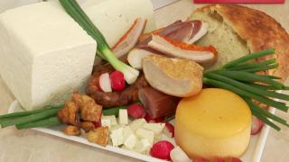 Brânza, nelipsită la masa de Paşte. Care sunt cele mai căutate sortimente