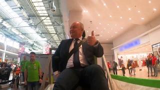 Primarul oraşului Cluj-Napoca, voluntar într-un experiment. Ce a testat Emil Boc într-un centru comercial