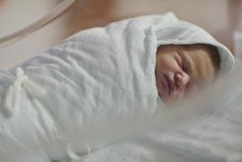 Părinții nu le pot da copiilor mai mult de trei prenume. Modificări importante privind actele de stare civilă