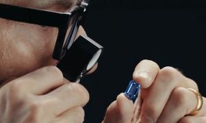 Cel mai mare diamant albastru, adjudecat pentru 57,5 milioane de dolari