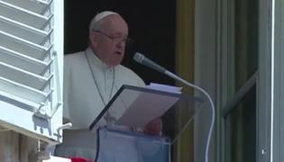 Papa Francisc îi îndeamnă pe oameni să fie mai buni cu soacrele: "Nu spun că sunt văzute ca nişte diavoli, dar se vorbeşte mereu peiorativ despre ele"