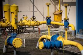 Financial Times: companii din trei ţări UE caută "portiţe" pentru a plăti gazul rusesc în ruble, cum vrea Putin