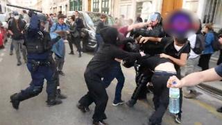 Proteste violente în Franţa şi nu numai, de Ziua Muncii. Situaţia economică internaţională a scos oamenii în stradă