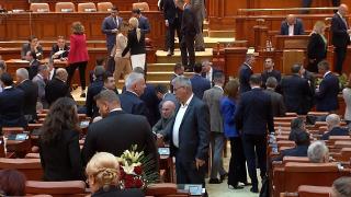 Legea prin care pensiile speciale ale parlamentarilor au fost eliminate a fost declarată neconstituţională