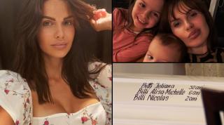 Lacrimi și durere pentru Iulia. Mama sinucigașă și copiii ei, înmormântați într-un singur sicriu alb, cu jucării de pluș