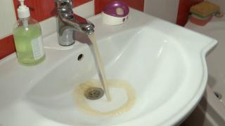 Oraşul din România în care s-a oprit complet apa caldă. Şi pe termen nelimitat. Sfatul autorităţilor pentru oameni: "Cumpăraţi-vă centrale"