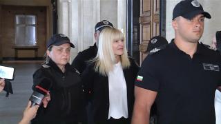 Elena Udrea îşi joacă ultima carte pentru a scăpa de închisoare în România. Aşteaptă o decizie crucială pe 16 mai