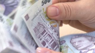 Banii în plus îi fac pe majoritatea românilor să se răzgândească. Pentru ce sumă renunţă la demisie