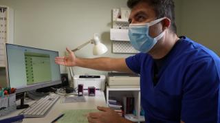 Cum îşi vând medicii de familie pacienţii. Topul absurdităţilor din sistemul medical: bolnavii se cumpără pur şi simplu de pe internet