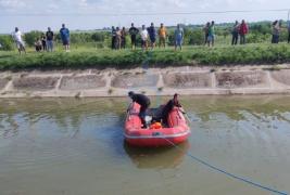 Un copil de 12 ani s-a înecat într-un canal de irigaţii din Dolj. Medicii nu au mai putut să-l salveze