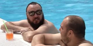Cât a ajuns să coste o zi de piscină? În weekend, mai scump şi cu 20 de lei