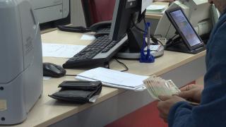 Rate amânate timp de 9 luni pentru unii români. Soluţia pentru cei care nu pot dovedi că le-au crescut cheltuielile