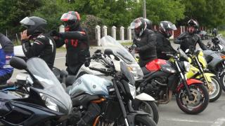 Accidentele grave i-au unit pe motociclişti în poligon. Lecţii de conducere prudentă pentru conducătorii din Bistriţa