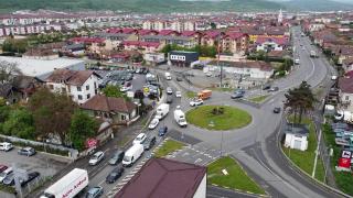 Primele efecte ale campaniei Coșmar Residence. Primăriile și localitățile învecinate, obligate să investească în drumuri, parcuri și şcoli