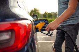 S-au scumpit din nou benzina și motorina. Cât a ajuns să coste un litru de diesel la pompă