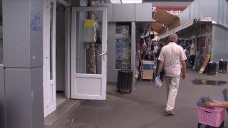 CAMERA ASCUNSĂ: Cum închiriază samsarii spații de la Primărie, cu 555 de euro, și le subînchiriază cu 4.000