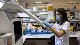 Un bărbat suspect de variola maimuţei ar fi fugit din spital, în Bucureşti. Primul infectat depistat în România riscă dosar penal