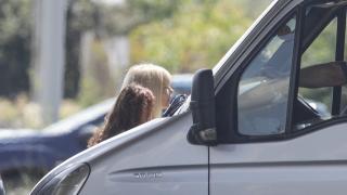 Primele imagini cu Elena Udrea, în timpul extrădării. Fostul ministru, dus la Penitenciarul Târgşor