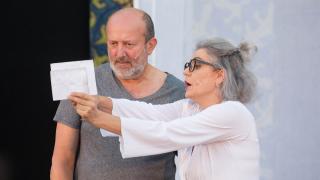 Maia Morgenstern şi Claudiu Istodor joacă alături de fiul lor în piesa "Profesiunea doamnei Warren"