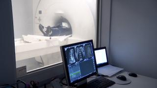 Cozi uriașe pentru analizele decontate de stat. Pacienții trebuie să aștepte și câteva luni pentru unele investigații