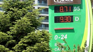 Și-a scos mașina la vânzare când a văzut cât a ajuns să dea pe un plin. Ce vrea să ia la schimb