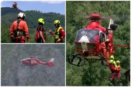 Imagini spectaculoase: salvamontiştii români s-au antrenat la înălţime, cu elicoptere SMURD. "Greșelile nu sunt admise"