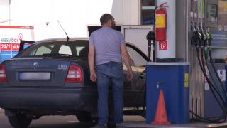 Cu cât se ieftinește prețul carburanților la pompă, după ce Guvernul a decis compensarea parţială