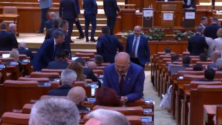 Veste importantă pentru români. Ciucă: "Vom aproba suspendarea plăţii ratelor bancare pentru 9 luni". Ce alte măsuri urmează a fi luate