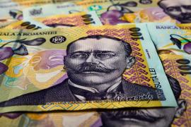 Amânarea ratelor pentru nouă luni, o soluție pe termen scurt. Avertismentul specialiștilor: se pot pierde sume uriașe în timp