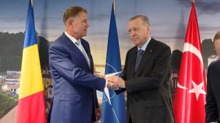 Erdogan l-a întrebat pe Iohannis ce mai face Gică Hagi, la finalul întrevederii de la Madrid. Ce i-a răspuns președintele