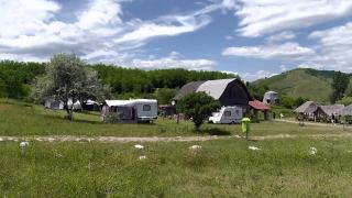 Locul din România, unde peisajul pare rupt dintr-o altă lume: "E Raiul pe pământ. Nu se compară orașul cu ce e aici"