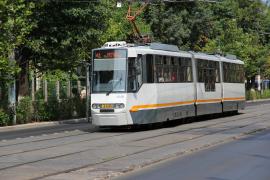 CAMERA ASCUNSĂ: Vatmanii cu experiență din București se plâng de noii colegi: "După 3-4 zile i-au scos pe traseu. Nu știu ce să facă"