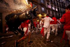 Festivalul de la Pamplona revine în forță după doi ani de pandemie. Mii de vizitatori vor lua parte la cursele cu tauri