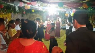 Petrecerile zgomotoase de la ţară pot aduce amenzi de 6.000 de lei. Până acum, legea permitea amendarea doar celor de la oraş