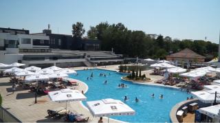 "Prima impresie? Că sunt imagini de pe cărţile poştale ale bunicilor". Cum arată acum staţiunea aflată la două ore jumătate de mers de Bucureşti, după investiţii masive