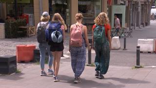 Experiențele turiștilor străini în București. Se înțeleg mai bine în engleză cu cerșetorii decât cu reprezentanții instituțiilor