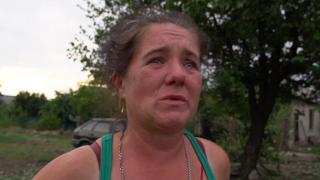 "A fost pur şi simplu rupt în bucăţi". Mărturia unei ucrainence, martoră la atacul din Donbas. Bombardamentul nu i-a cruţat nici câinii din gospodărie