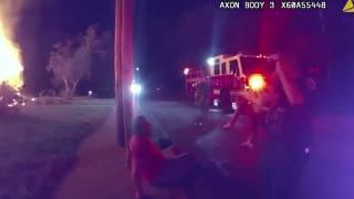 Un curier a salvat cinci copii dintr-un incendiu, în SUA. Tânărul a suferit răni la mână şi a inhalat fum toxic