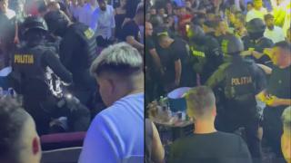 Mascaţii au dat buzna într-un club din Buzău, au arestat doi tineri şi au plecat. Ceilalţi s-au distrat ca şi cum nimic nu s-ar fi întâmplat