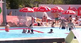 Canicula aduce turiștii pe litoral. Care este gradul de ocupare al stațiunilor în weekend