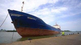 Transportul pe Dunăre, la un pas de blocaj. Debitul fluviului a ajuns la cote alarmante: nivelul apei este cu peste 50% mai mic decât ar fi normal