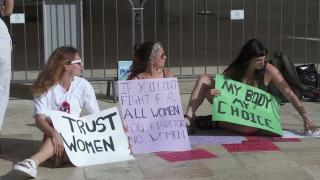 Demersuri pentru garantarea dreptului la avort în SUA. Legea trebuie aprobată, însă, şi de Senatul dominat de republicani