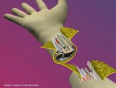 ANIMAŢIE GRAFICĂ. Accident stupid în curtea unei fabrici din Iaşi. Unui şofer de TIR i-a fost smulsă mâna: cum s-a produs teribilul incident