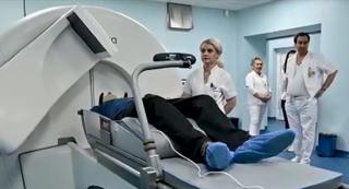 Operaţiile pe creier, fără bisturiu, se pot face acum la Iaşi. Cum se simt primii pacienţi în urma radiochirurgiei stereotactice