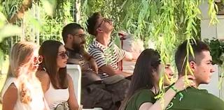 Vii la festival şi pleci cu un job. O firmă de IT din Târgu-Mureş a venit la festivalul "Desculţ în iarbă" pentru a recruta tineri