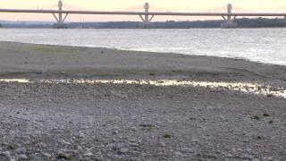 Debitul Dunării, în continuă scădere: Cote cu mult sub nivelul 0 de siguranţă pentru navigaţie