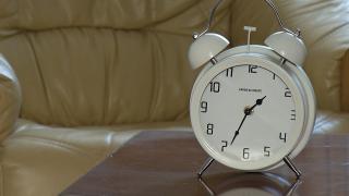 S-a mai dărâmat un mit: somnul de prânz nu e bun, ci chiar periculos pentru sănătate