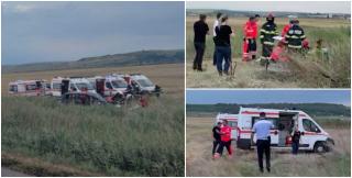 Un mort şi opt răniţi grav, trei fiind copii, după un accident cumplit. Două mașini s-au ciocnit la Lețcani, în Iași