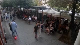 Revoltă în Cluj din cauza trotinetelor electrice: oameni nevinovaţi, victime ale tinerilor iresponsabili. Poliţia nu a luat nicio măsură