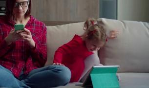 Aplicațiile prin care cei mici pot învăţa, prin joacă, matematică, biologie sau chiar limbi străine